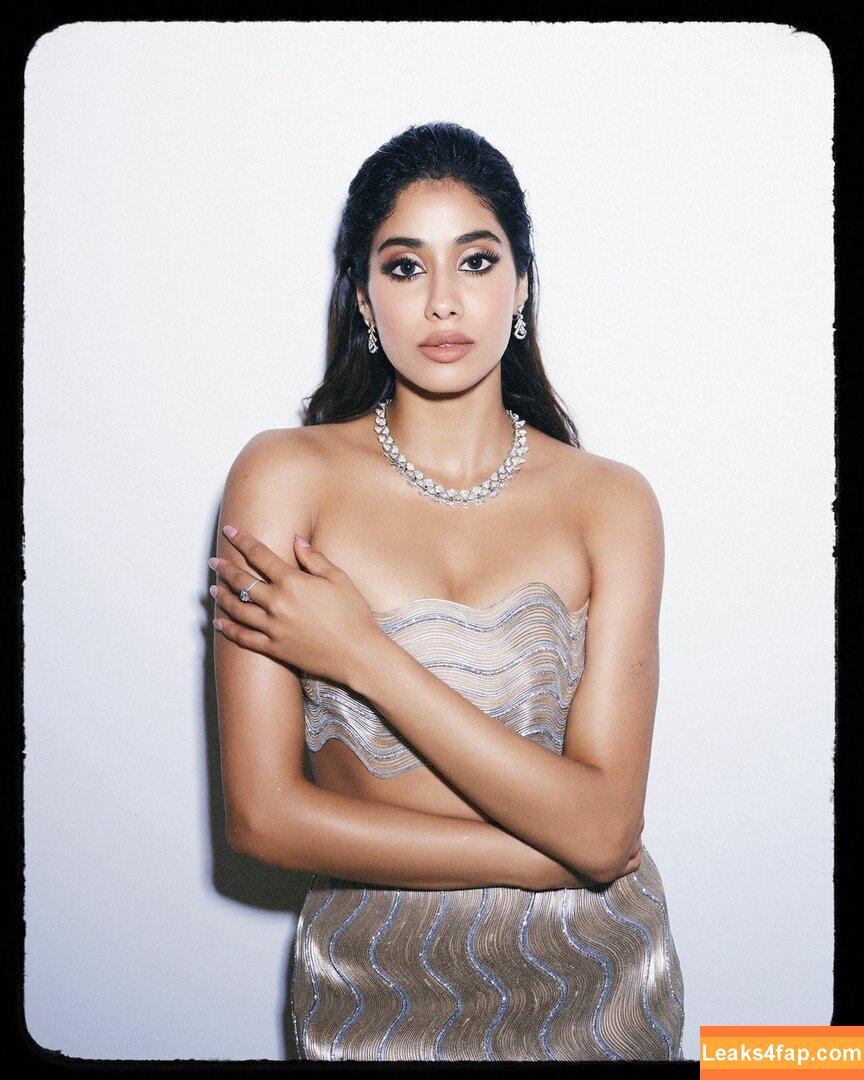 Janhvi Kapoor / janhvikapoor / janhvikapoorr слитое фото фото #0147