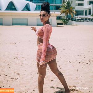 Jania Meshell photo #0009