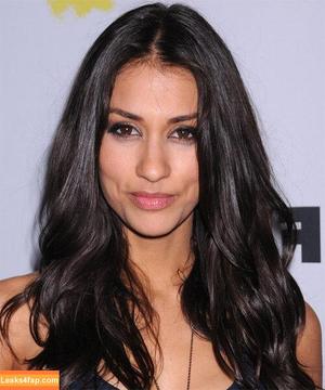 Janina Gavankar photo #0041