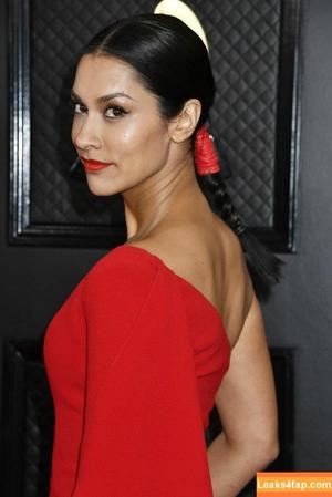 Janina Gavankar photo #0138