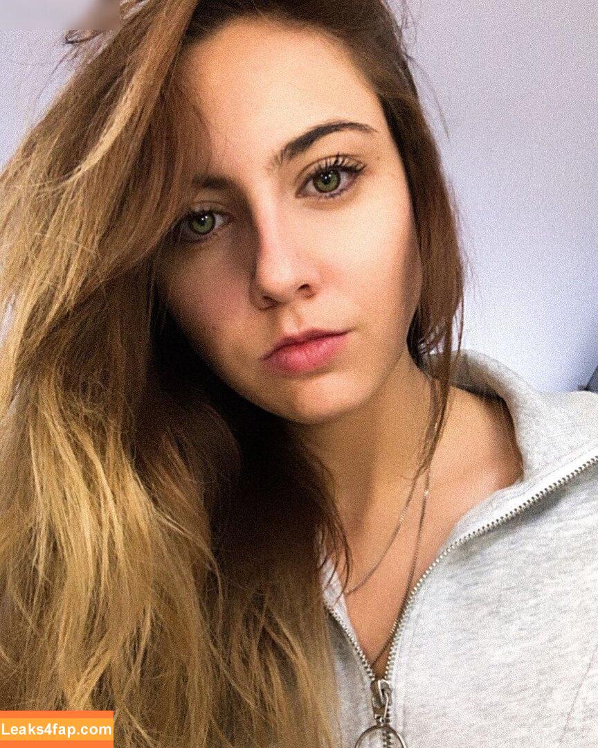 Janina Hille / itzjaninaa / janinahi leaked photo photo #0011