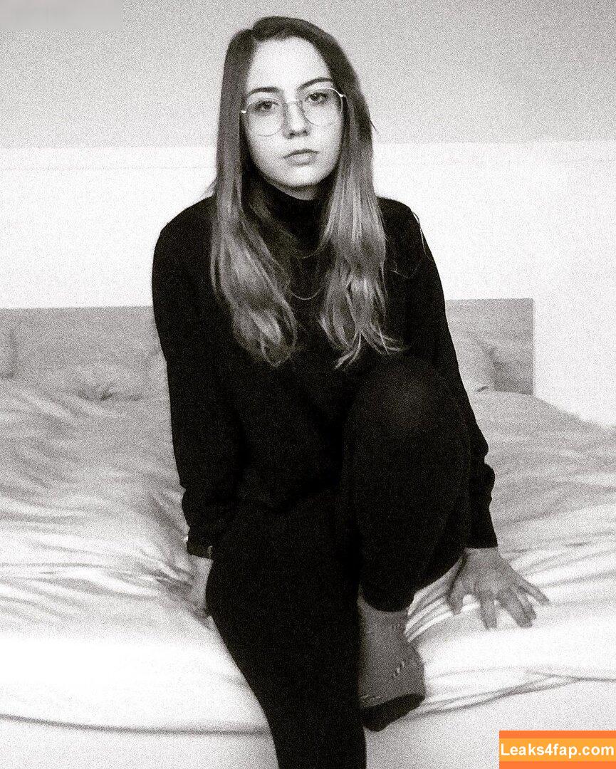 Janina Hille / itzjaninaa / janinahi leaked photo photo #0014