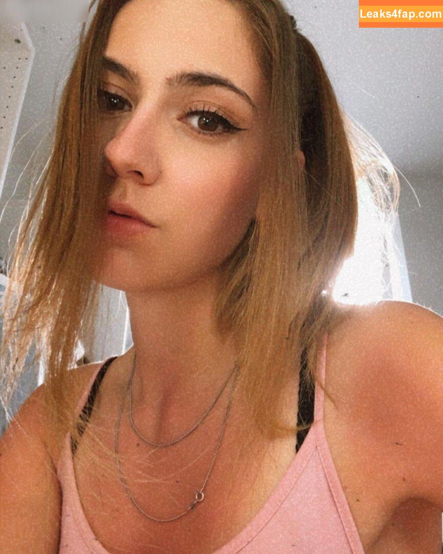 Janina Hille / itzjaninaa / janinahi leaked photo photo #0021