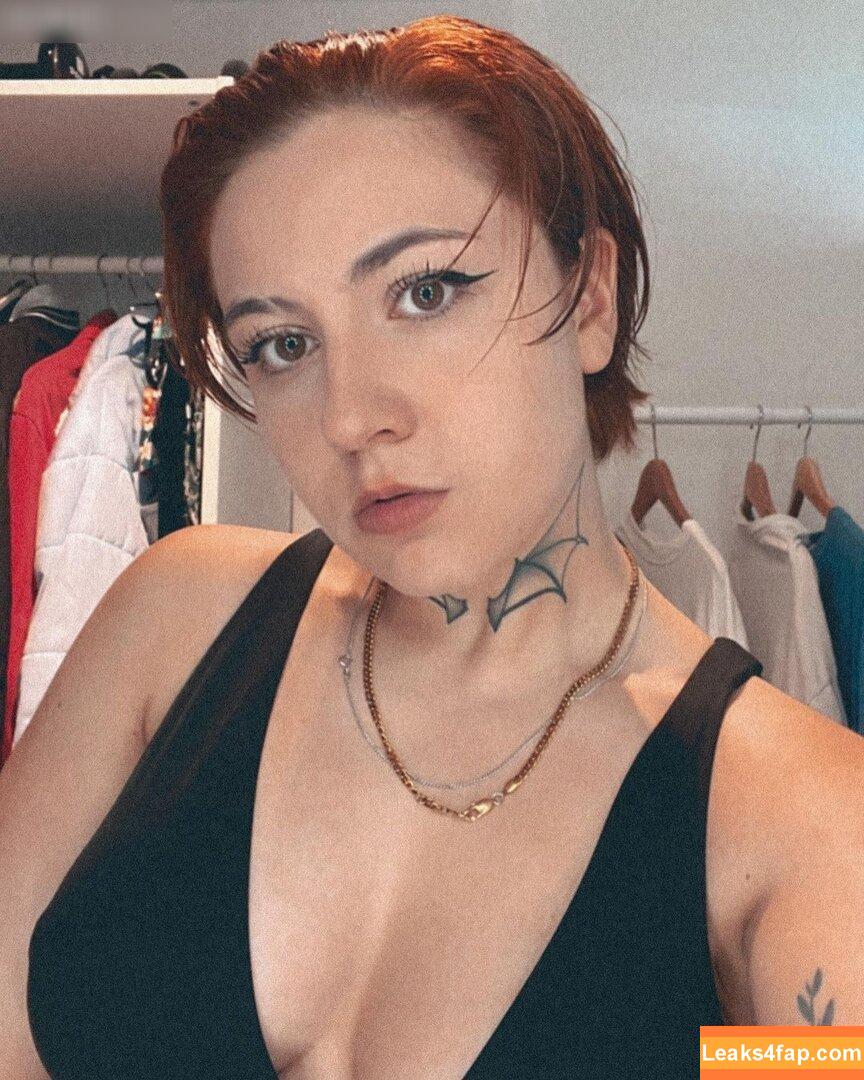 Janina Hille / itzjaninaa / janinahi leaked photo photo #0034