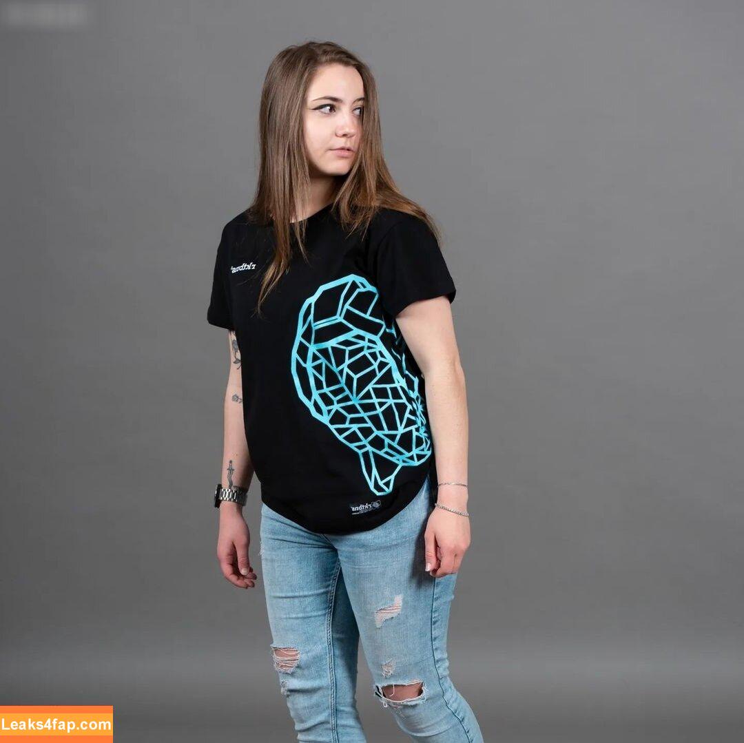 Janina Hille / itzjaninaa / janinahi leaked photo photo #0045
