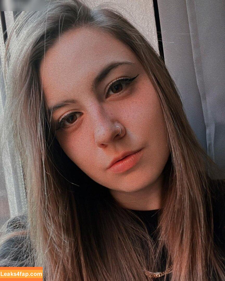 Janina Hille / itzjaninaa / janinahi leaked photo photo #0050