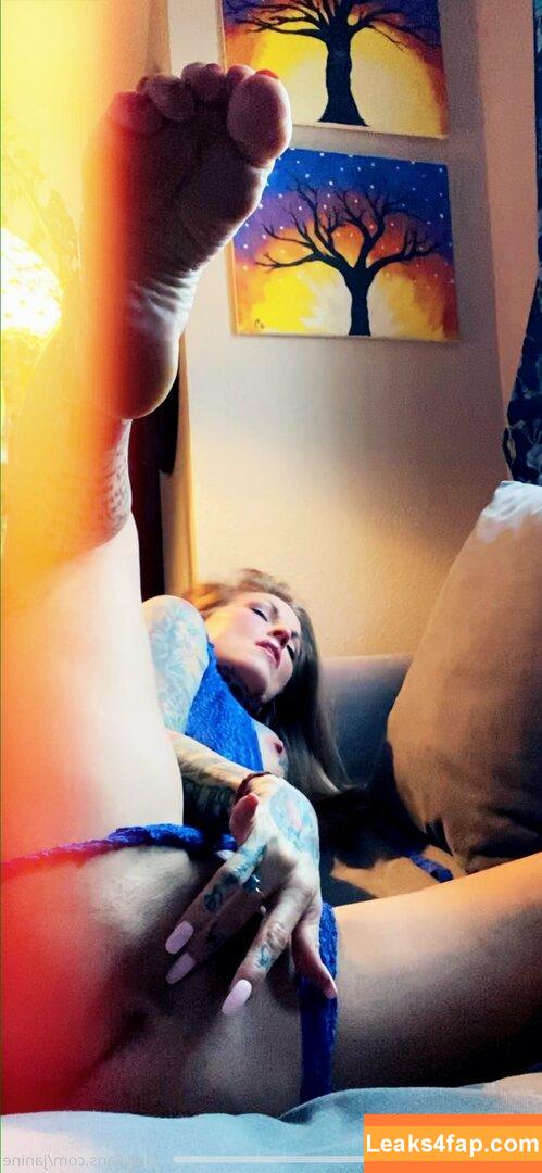 janine /  leaked photo photo #0053