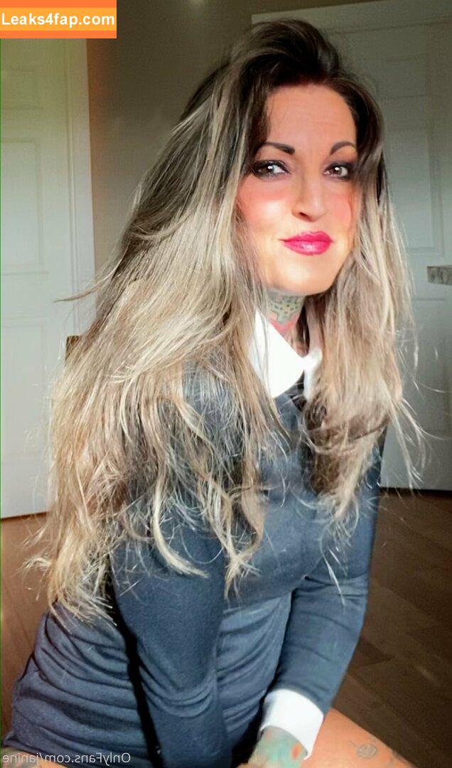 janine /  leaked photo photo #0154