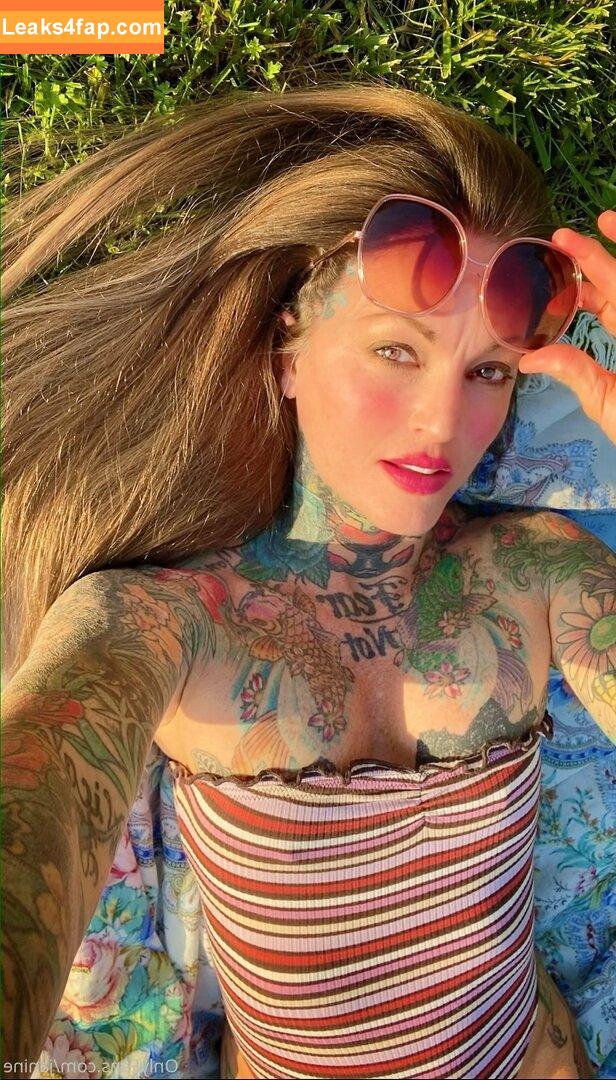 janine /  leaked photo photo #0171