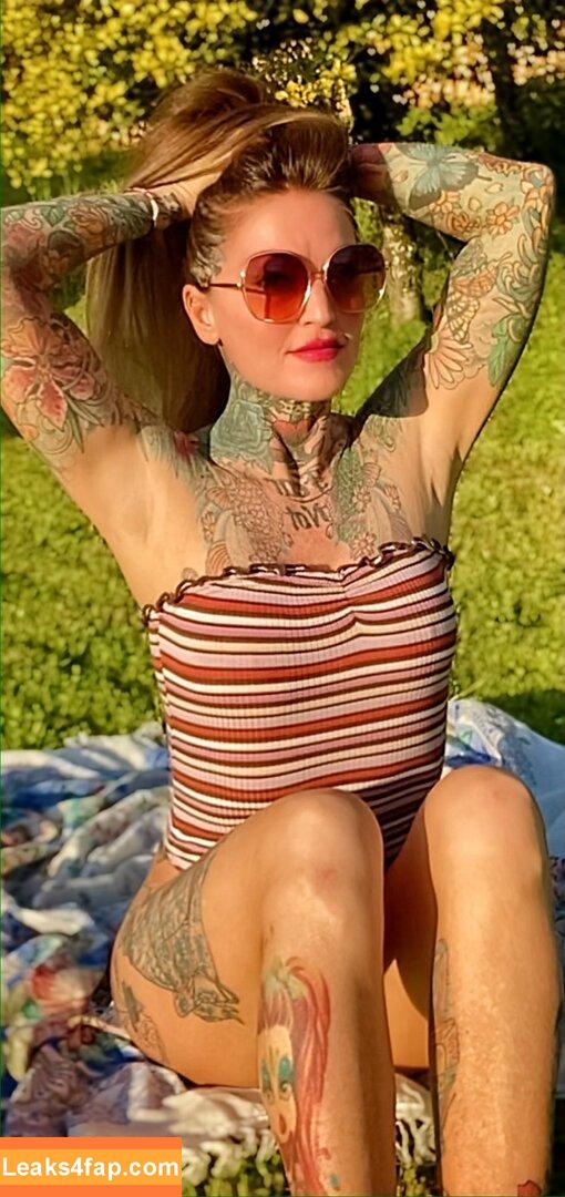 janine /  leaked photo photo #0176