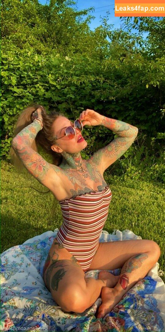 janine /  leaked photo photo #0186