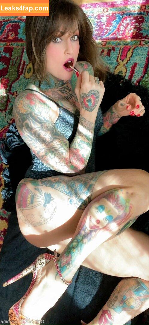 janine /  leaked photo photo #0224