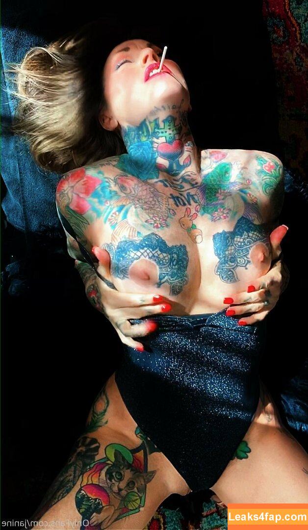 janine /  leaked photo photo #0232