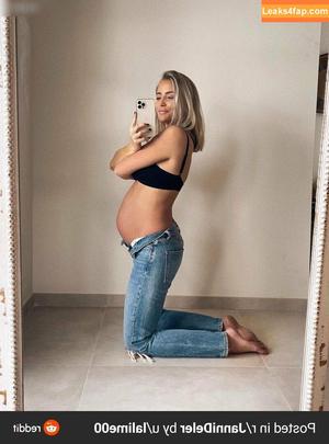 Janni Deler photo #0034