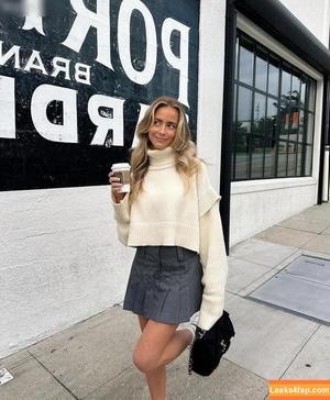 Janni Deler photo #0073