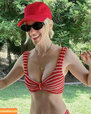 January Jones photo #0208