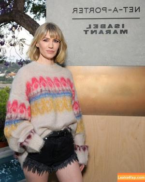 January Jones photo #0258