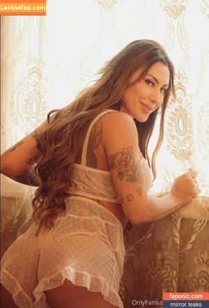 Jaque Khury фото #0300