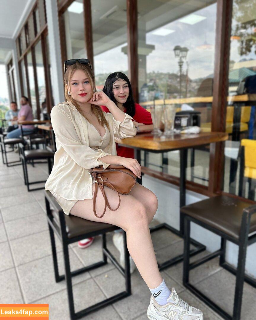 jasmin.reyeshn /  leaked photo photo #0209