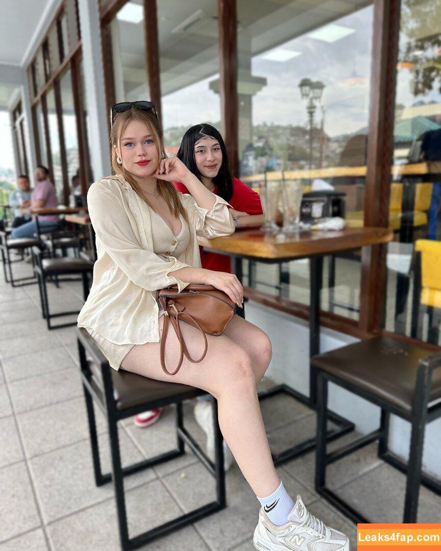 jasmin.reyeshn /  leaked photo photo #0233