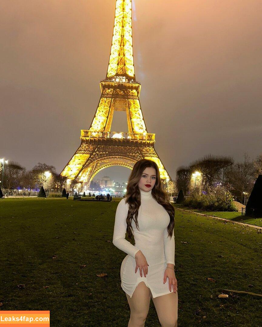 jasmin.reyeshn /  leaked photo photo #0256