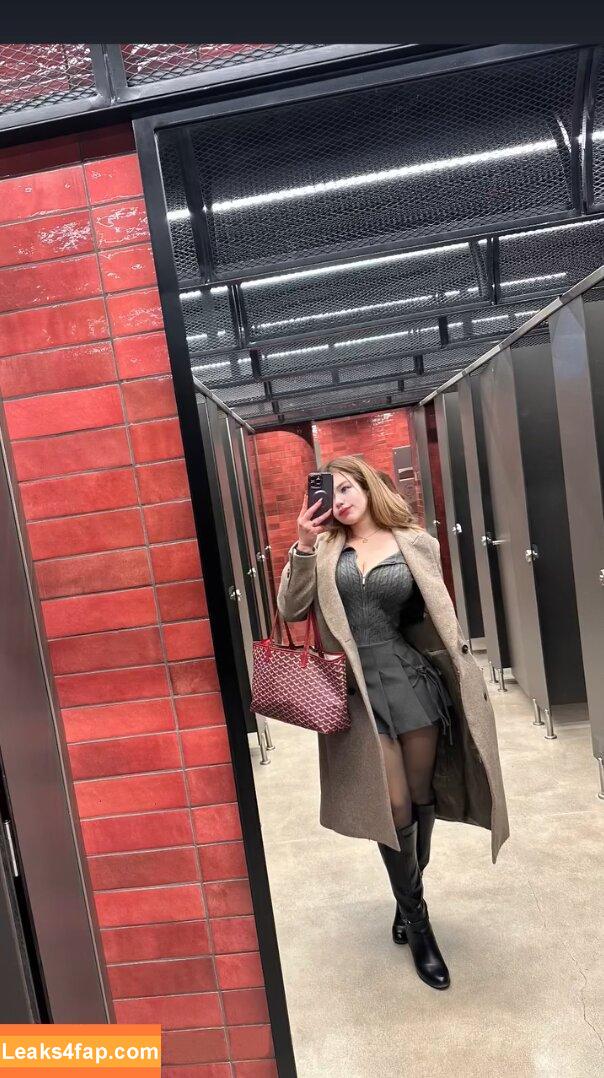 jasmin.reyeshn /  leaked photo photo #0277