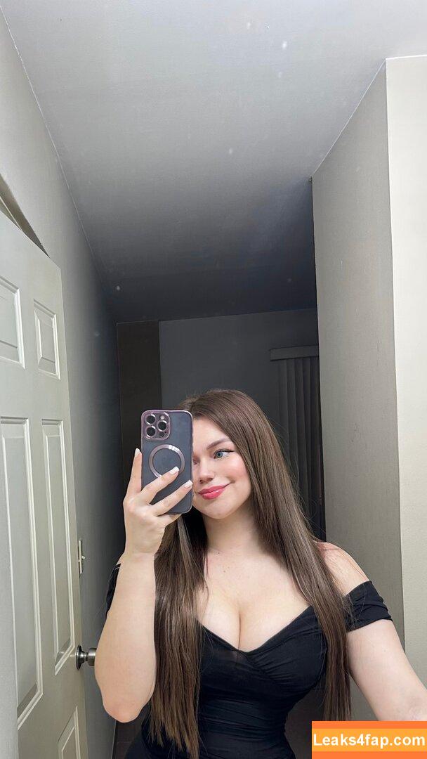 jasmin.reyeshn /  leaked photo photo #0279