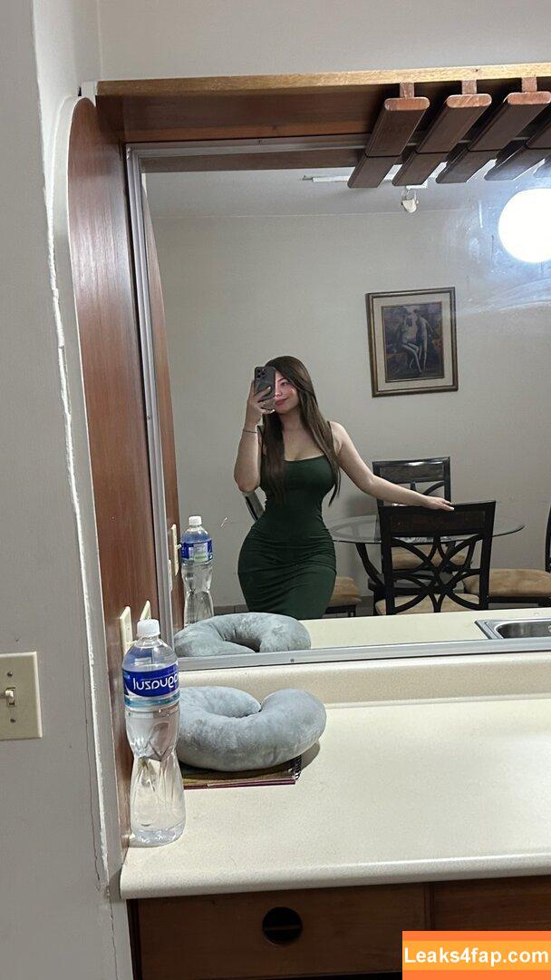 jasmin.reyeshn /  слитое фото фото #0303