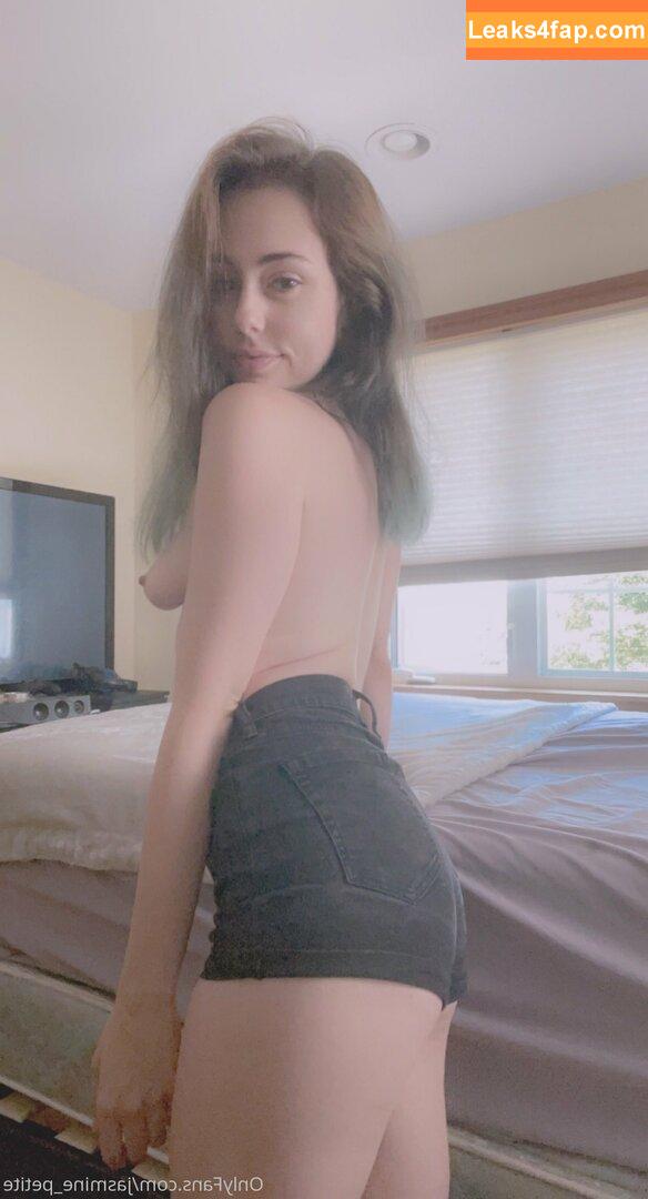 jasmine_petite / petite.feetz leaked photo photo #0020