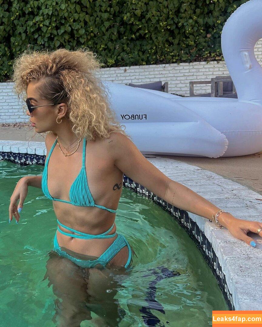 Jasmine Sanders / Golden Barbie / golden_barbie / goldenbarbie / jasminesanders leaked photo photo #0328