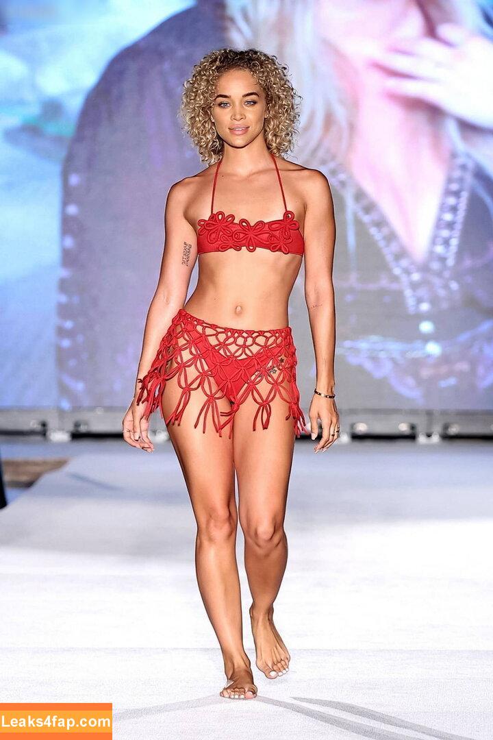 Jasmine Sanders / Golden Barbie / golden_barbie / goldenbarbie / jasminesanders слитое фото фото #0397