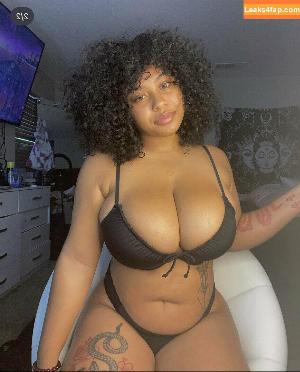 Jasmyn photo #0120