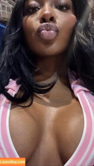 Jayda Wayda photo #0025