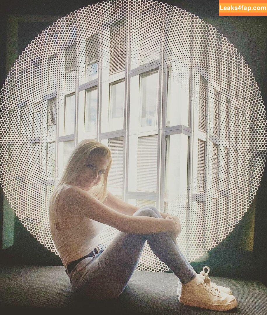 Jeanette Biedermann / jeanettebiedermann leaked photo photo #0018