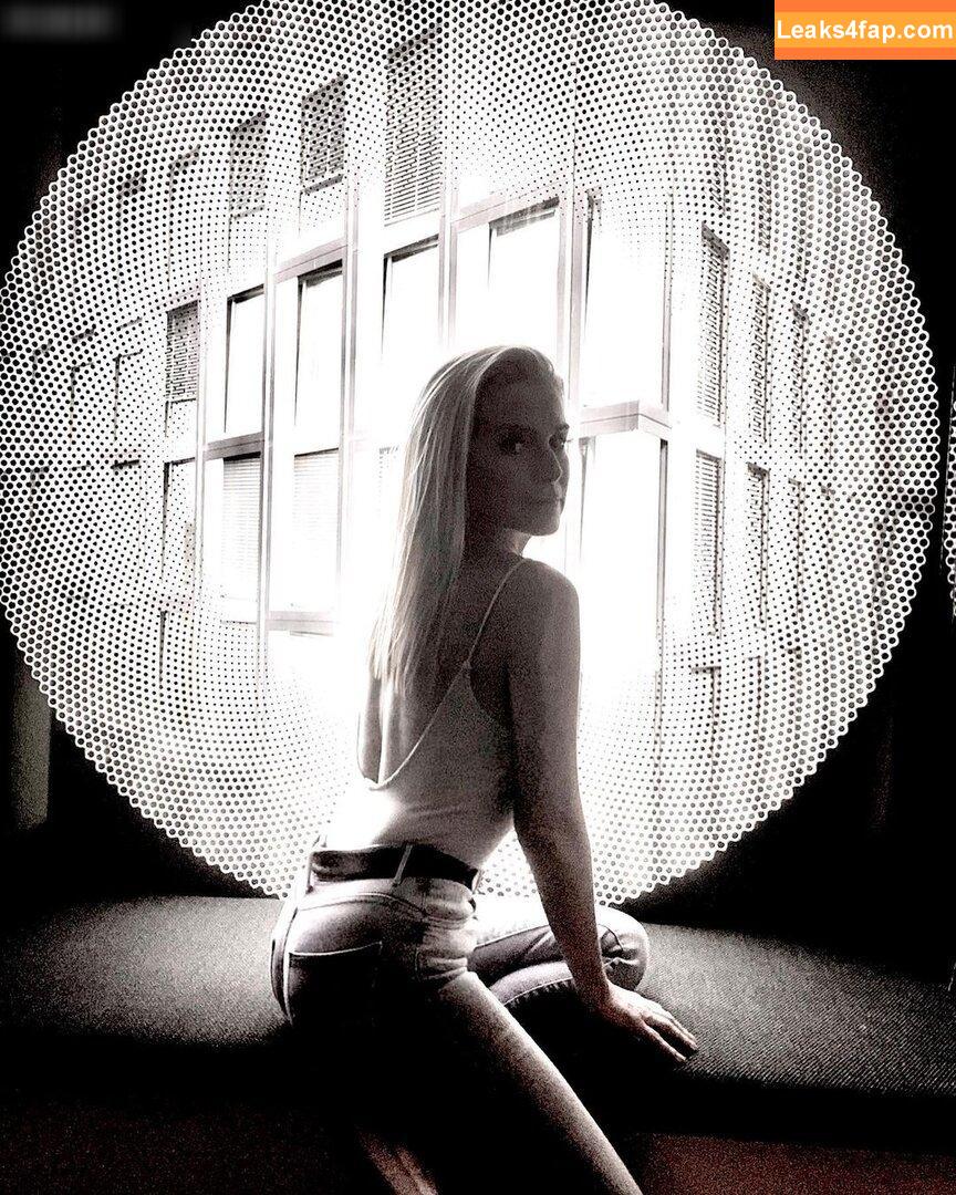 Jeanette Biedermann / jeanettebiedermann leaked photo photo #0123