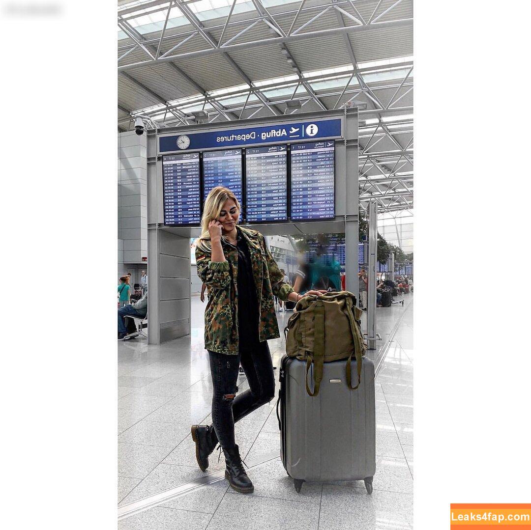 jeanette_christinee / mrs_black_cbr leaked photo photo #0027