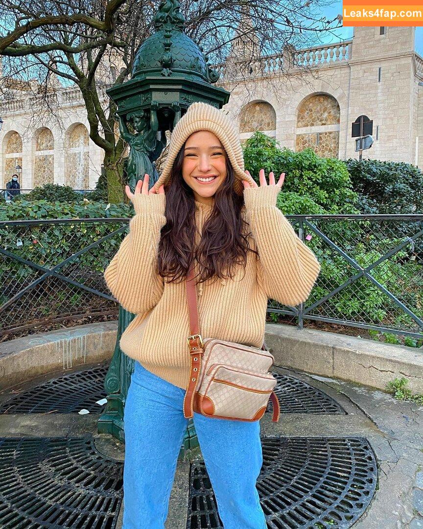 Jeanne Brem / action / jeanne.brem leaked photo photo #0110