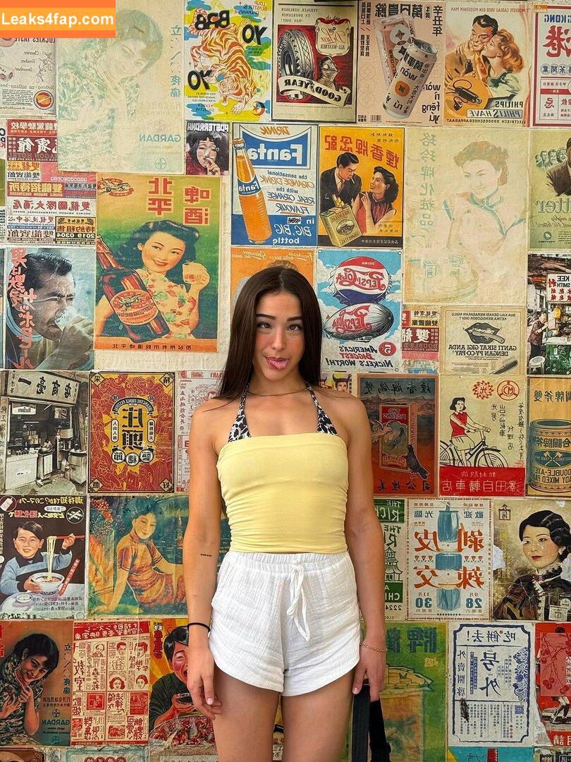 Jeanne Brem / action / jeanne.brem слитое фото фото #0120