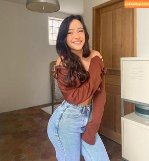 Jeanne Brem photo #0108