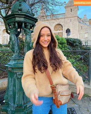 Jeanne Brem photo #0113