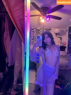 Jeannie Elise Mai photo #0265