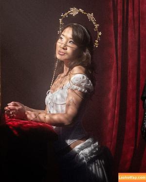 Jeannie Elise Mai photo #0267