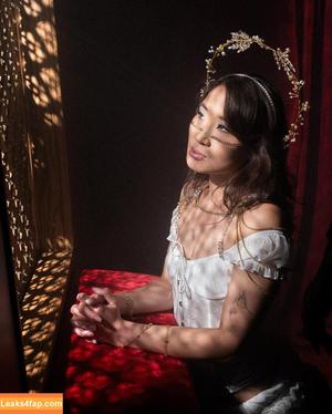 Jeannie Elise Mai photo #0268