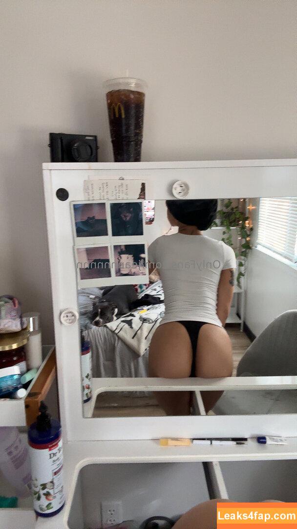 jeannnnnnn / jellybeaniejean leaked photo photo #0166