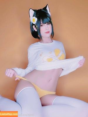 JeanWanWan photo #0060