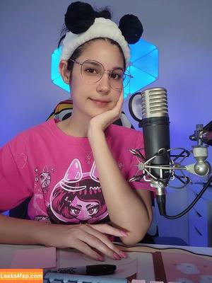 JeanWanWan photo #0385