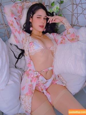 JeanWanWan photo #0625