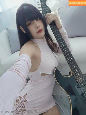 JeanWanWan photo #1011