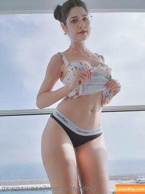 JeanWanWan photo #1012