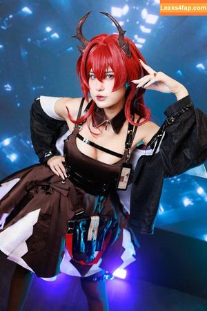 JeanWanWan photo #1046